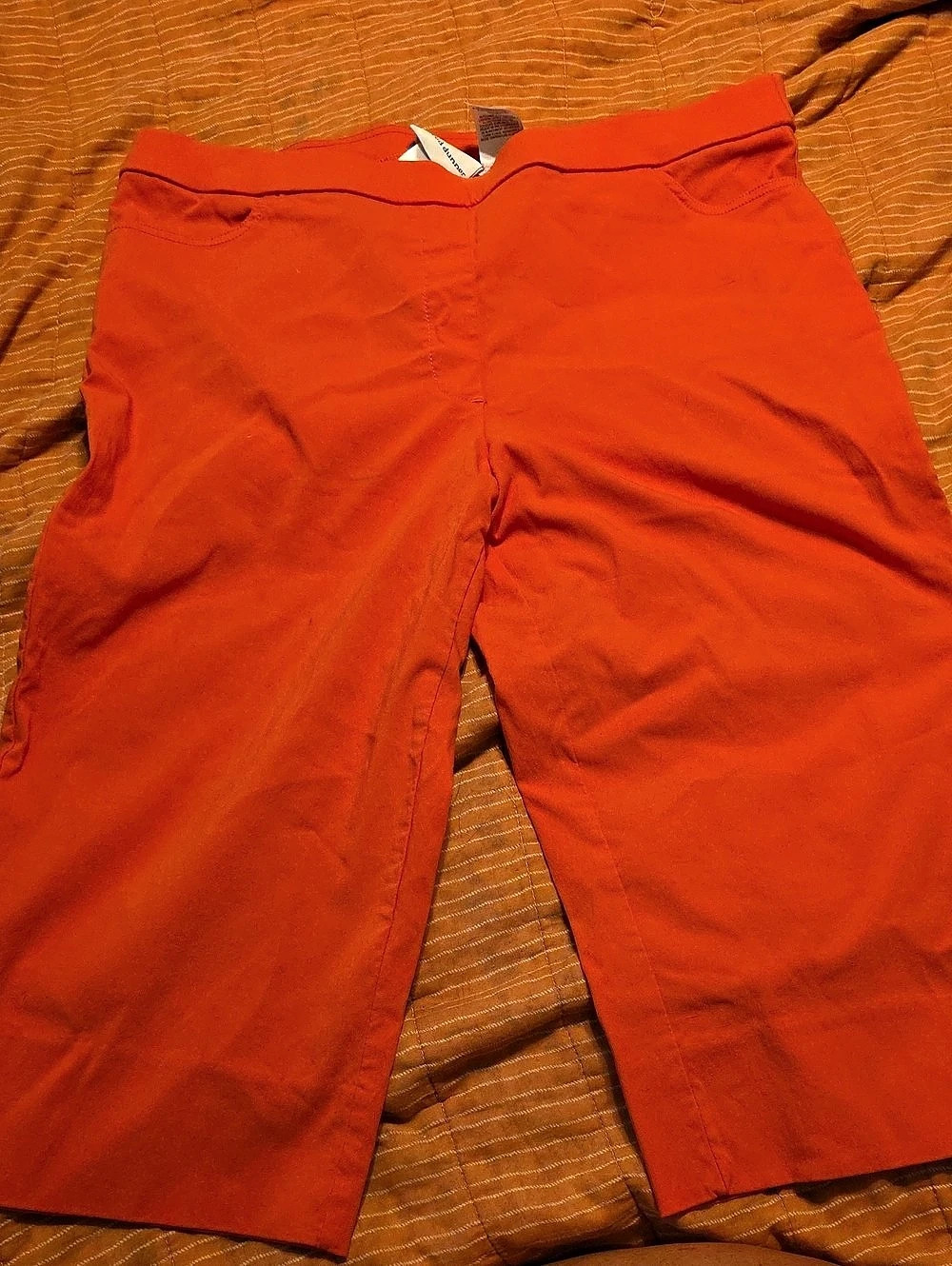alfred dunner Studded Capri Pants in Coral Size 16
